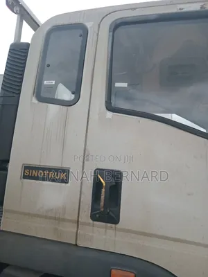 Sabon CNHTC Howo Rigid Truck (6 Tayoyi)