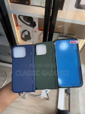 Katin Kare Mai Tsayawa don Google Pixel Fold
