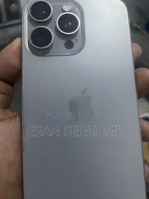 Apple iPhone 15 Pro Max 256GB Gray