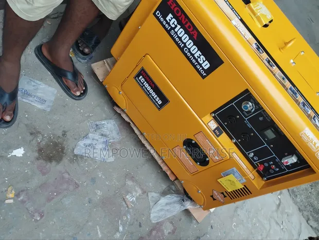 Honda 12kVA Diesel Soundproof Generator - 1