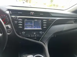 2018 Toyota Camry XSE FWD (2.5L) Gray