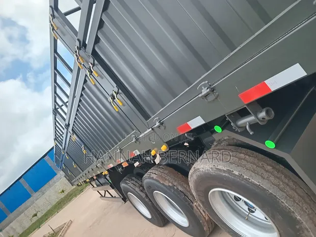 Brand New CNHTC Howo Semi-Trailer (60 Ton) - 1