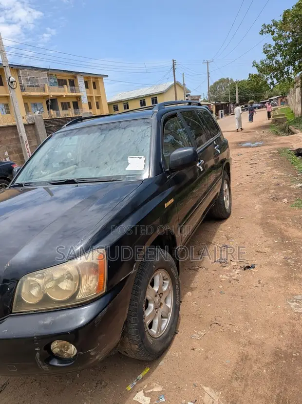Toyota Highlander 2004 Black - 1