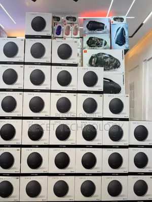 Brand New Harman Kardon Onyx Studio 9 Speaker