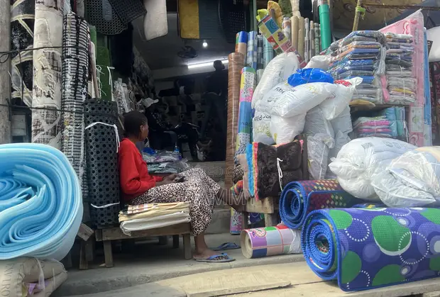Mats na Kasa masu nauyi da bayan roba - 1
