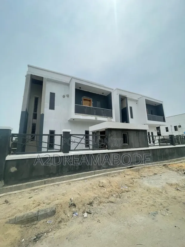 5-Bedroom Duplex with BQ in Ajah, Off Lekki-Epe Expressway - 1