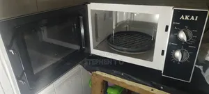Akai 23L Microwave Oven da Gas