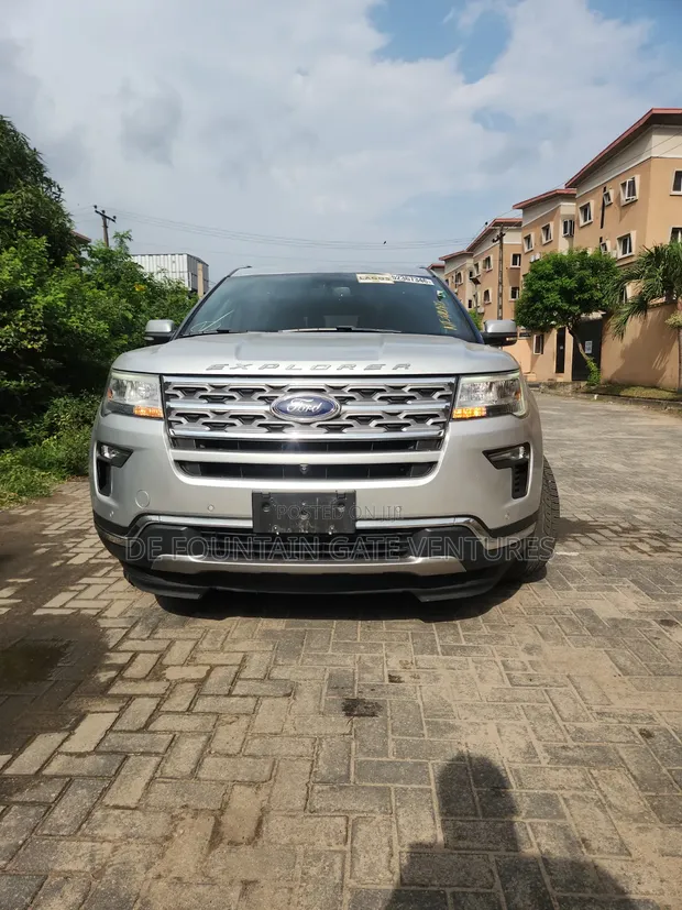 Ford Explorer Limited 2018 Silver - 1