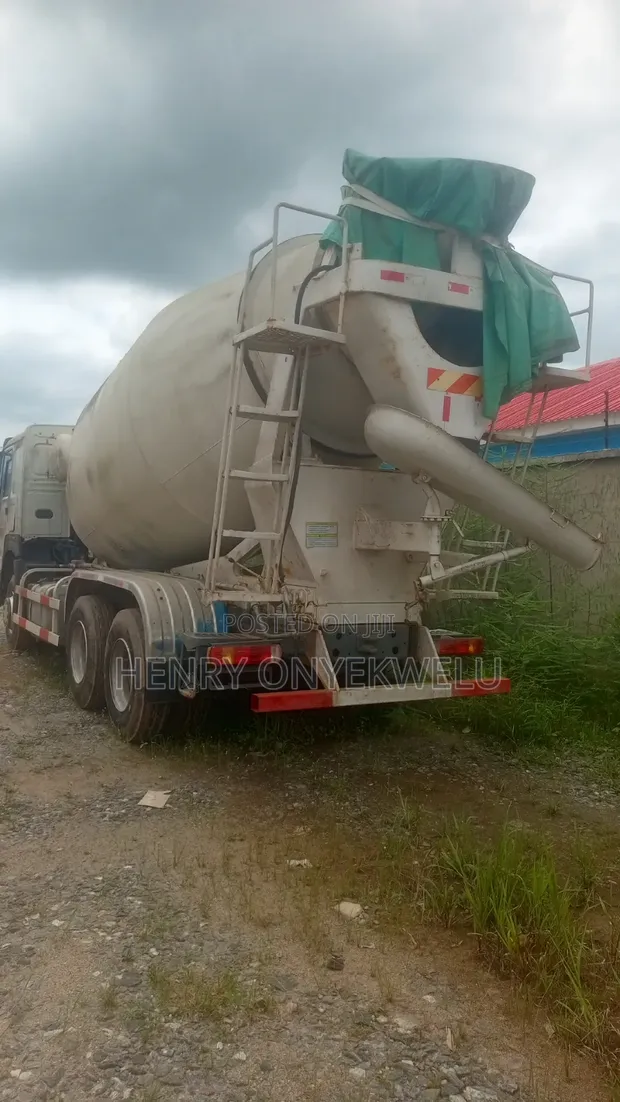 Howo Concrete Mixer - An Kwaso Daga Kasashen Waje - 1