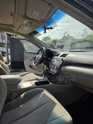2011 Toyota Camry LE Sedan