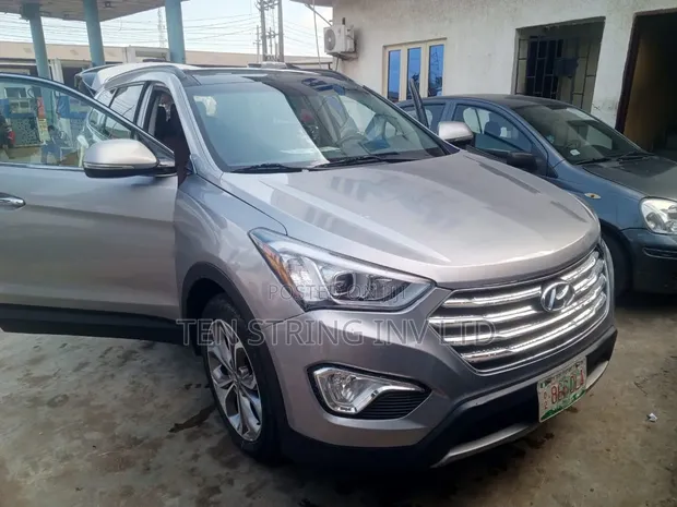 2015 Hyundai Santa Fe - Foreign Used, Panoramic Roof - 1