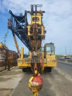 Grove 120 Ton Mobile Crane (Foreign Used)