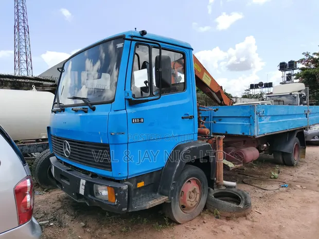 Mercedes-Benz Hiab 4-Ton Self-Loader Truck (Belgium) - 1