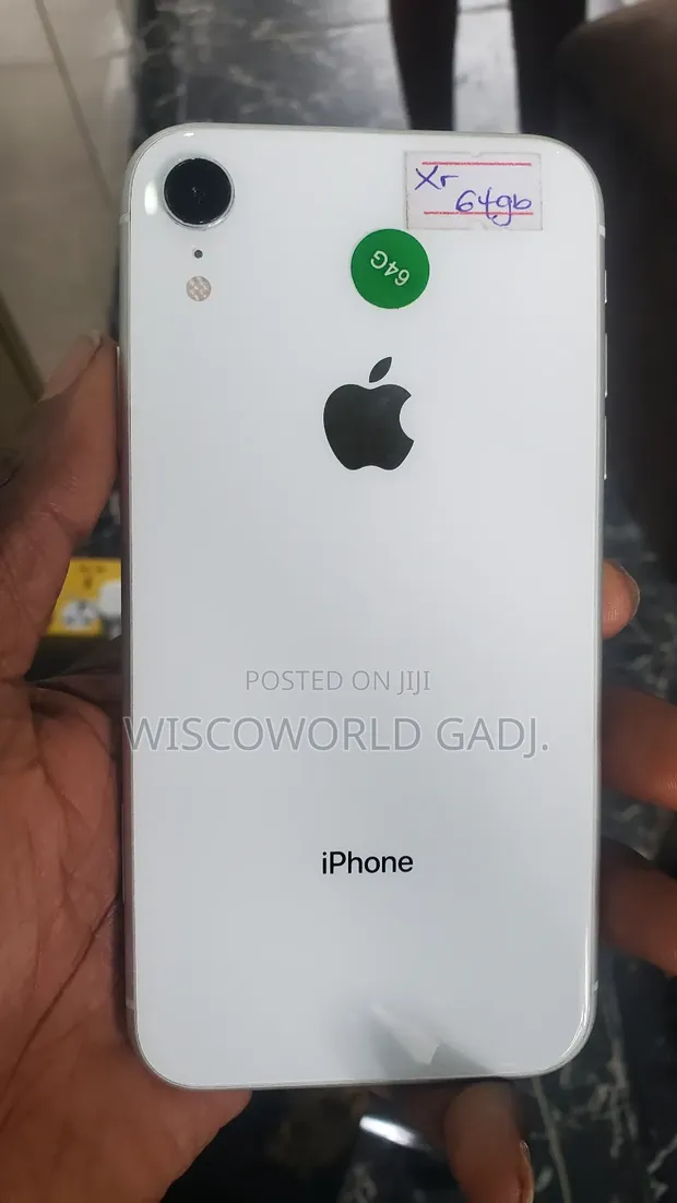 Apple iPhone XR 64GB White (UK Used) - 1