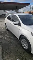 2017 Toyota Corolla LE Sedan - Wata Kasar Amfani - 1