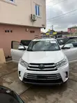 Toyota Highlander XLE 4x4 V6 AWD Farar 2017 - 1