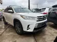 Toyota Highlander XLE 4x4 V6 AWD Farar 2017 - 2