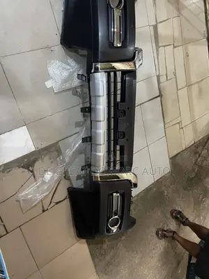 Cikakken Gaban Bumper don Mitsubishi Pajero