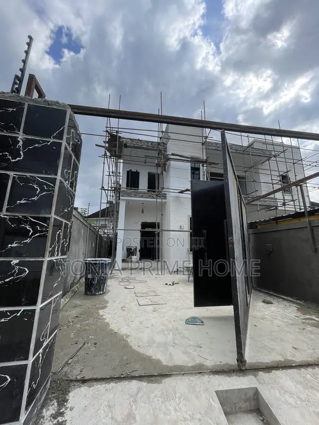 2-Bedroom Duplex for Rent in Alex Ogbonda Estate, Uzoba - 1