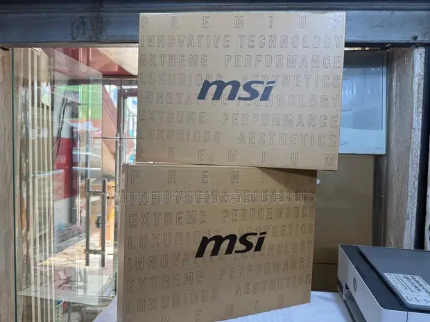 New MSI Crosshair 18 HX AI Laptop - Core Ultra 9, RTX 5070 - 1