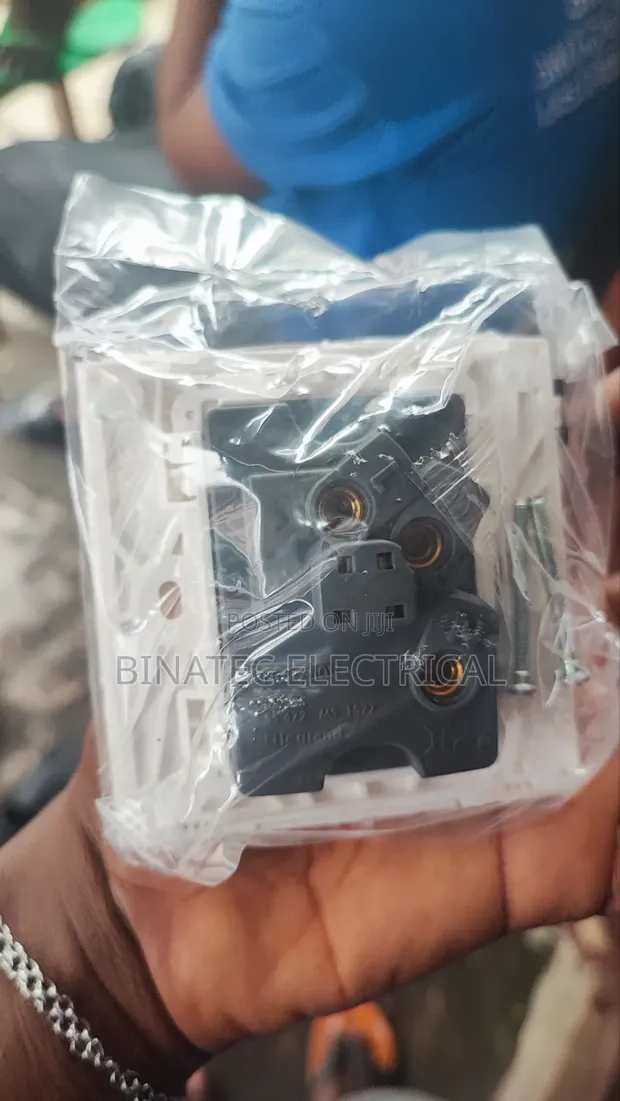 Legrand 15A Socket - 1