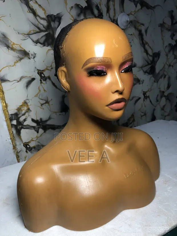 Glam Mannequin with Makeup for Wig/Glasses/Gele Displays - 1