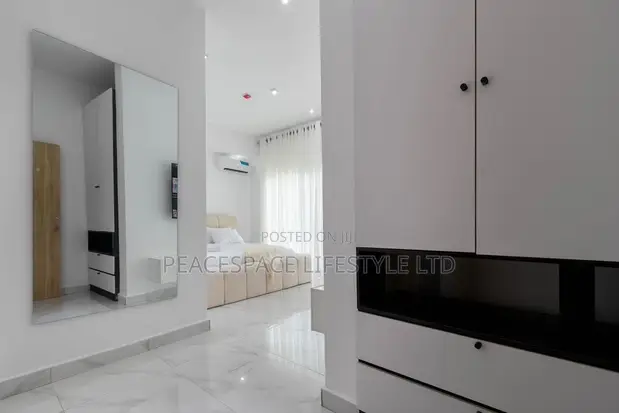 Luxury 2-Bedroom Apartment tare da Balcony a Lekki Phase 1 - 1