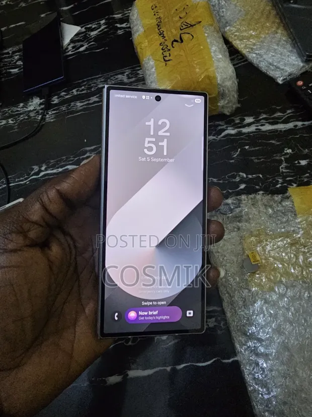 Samsung Galaxy Z Fold6 512GB Silver - 1