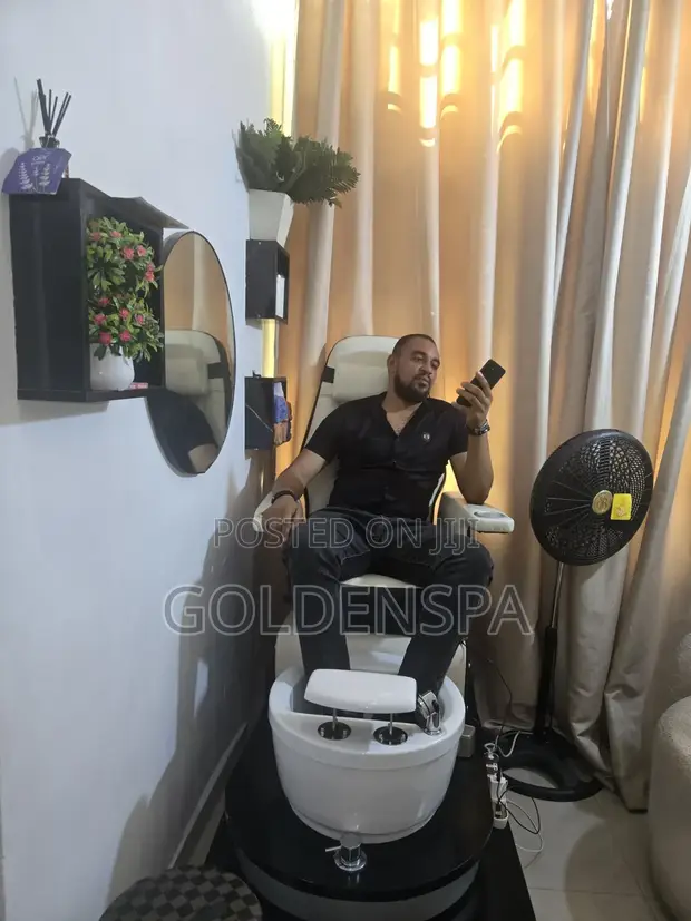 Pedicure Foot Bath & Body Massage Services - 1