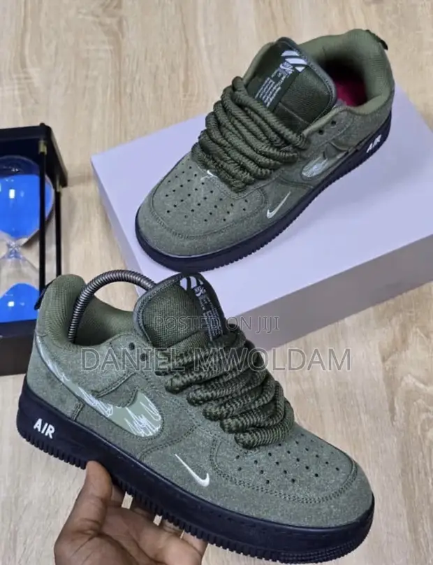 Nike Air Force 1 Luxe Sneakers - 1