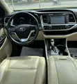 2016 Toyota Highlander XLE V6 4x2 Red - 4