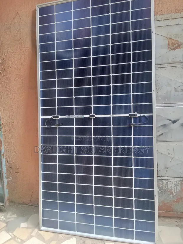 Jinko Solar 650W Panel - 1