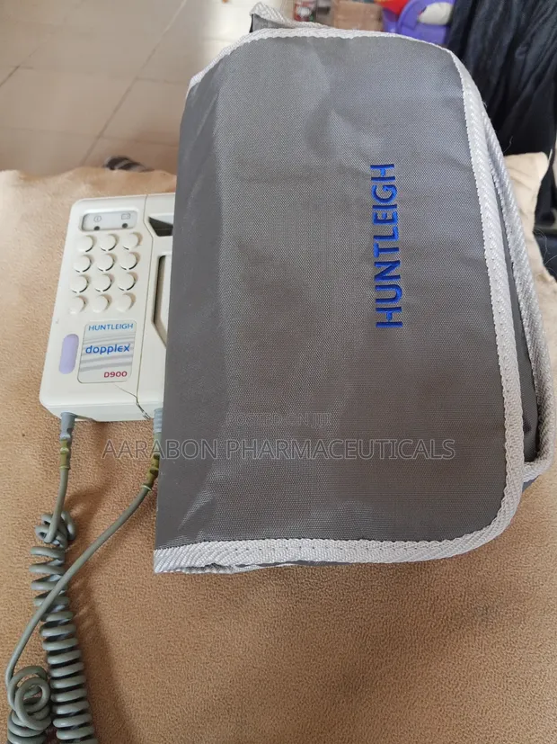 Huntleigh Dopplex D900 Vascular Doppler Scanner - 1