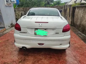 Peugeot 206 2012 White