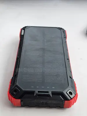 30000mAh Rugged Wireless Solar Power Bank