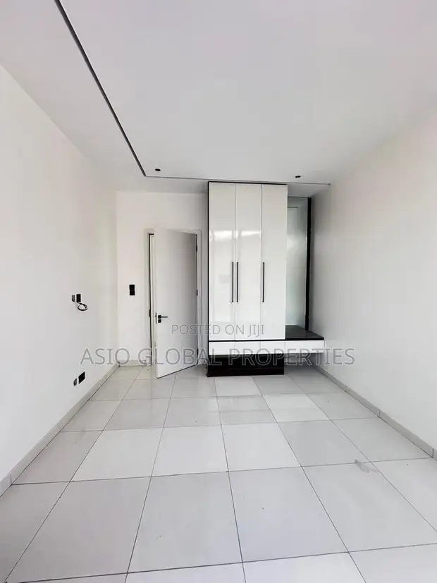 2-Bedroom Apartment da Pool don Siyarwa a Oniru, Victoria Island - 1