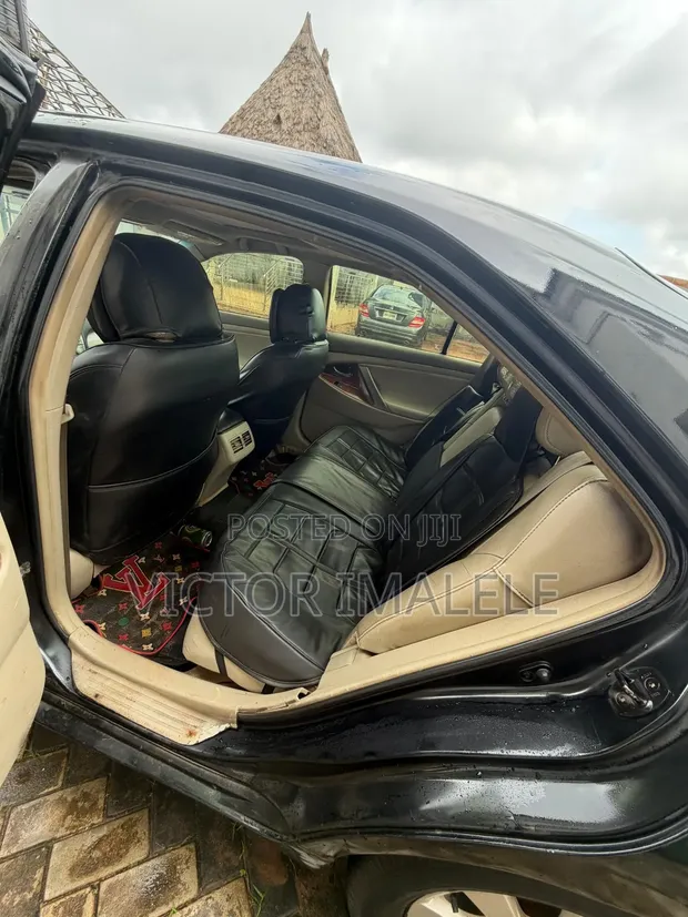 Toyota Camry 2010 Black - 1