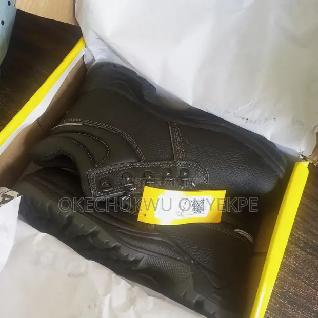 Kaka Safety Boots - Size 39 - 1