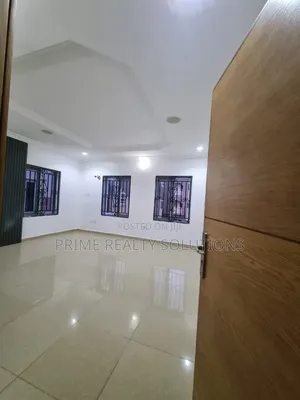 Spacious Mini Flat with Balcony in Lekki Phase 1