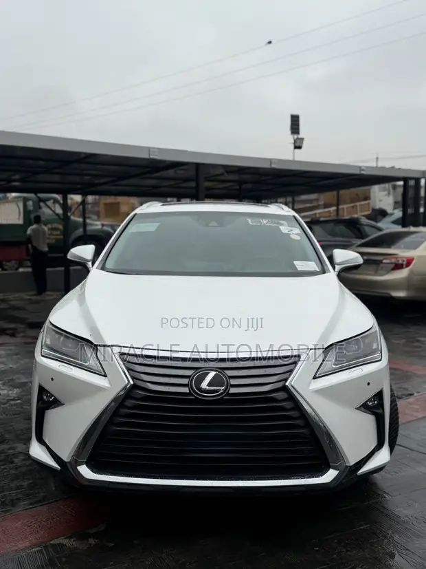 Lexus RX 350 FWD 2017 Fari - 1