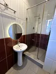 1-Bedroom Shared Apartment in Chevron for Rent - 5