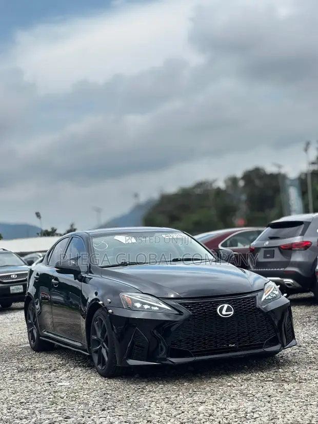 Lexus IS 250 2012 Black - 1