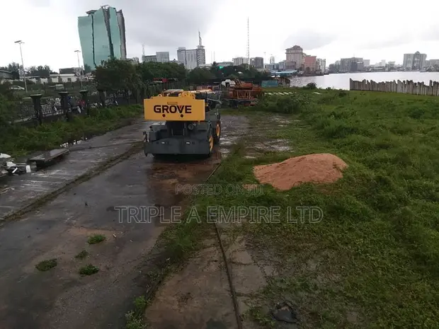 17,000 SQM Filin Gani Mai Kyau a Bakin Ruwa - Ozumba / Lekki Phase 1 - 1