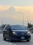 Toyota Sienna SE Minivan ta 2018 - 2