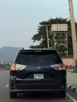 Toyota Sienna SE Minivan ta 2018 - 5