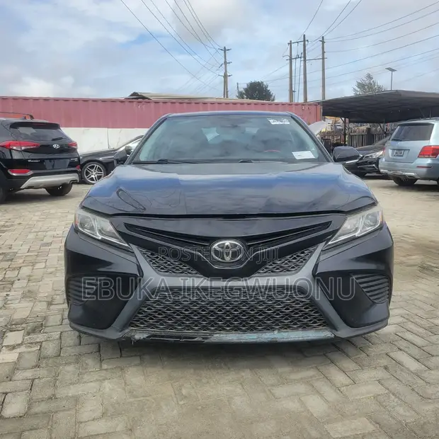 2019 Toyota Camry SE (2.5L) Baki - 1