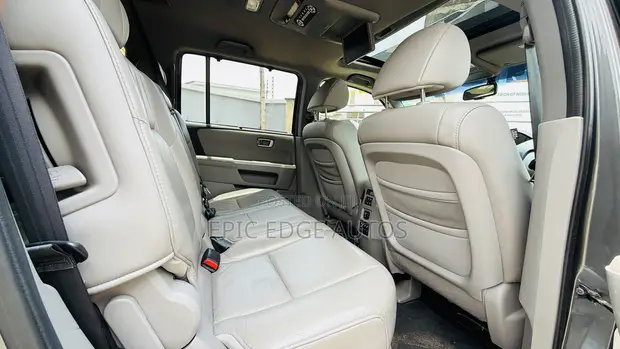 2011 Honda Pilot LX 4WD SUV - Green - 1