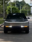 Tesla Cybertruck Cyberbeast 2025 Gold - 1