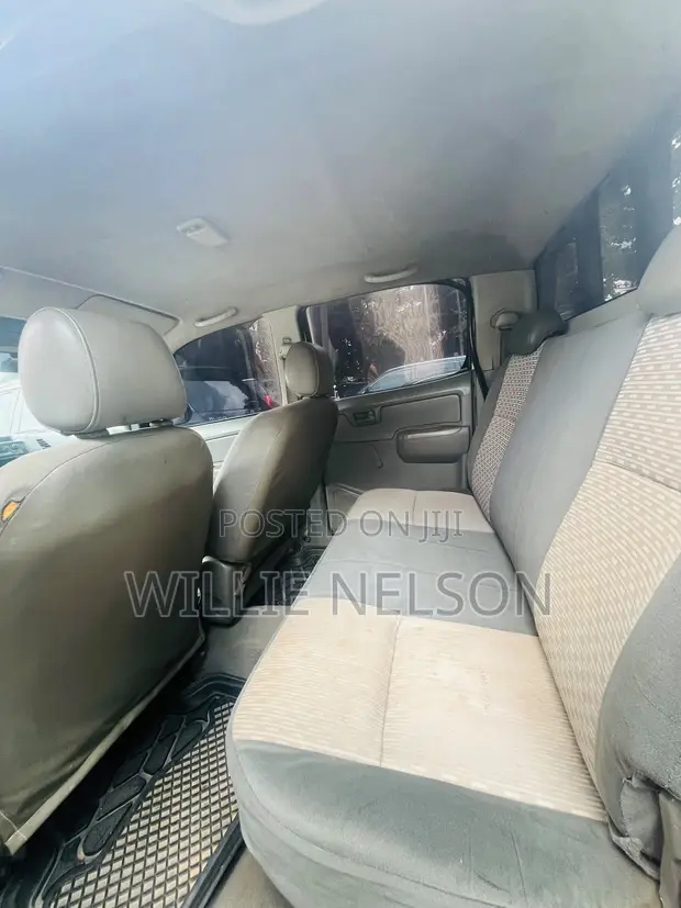 Toyota Hilux SR5 4x4 2013 White - 1