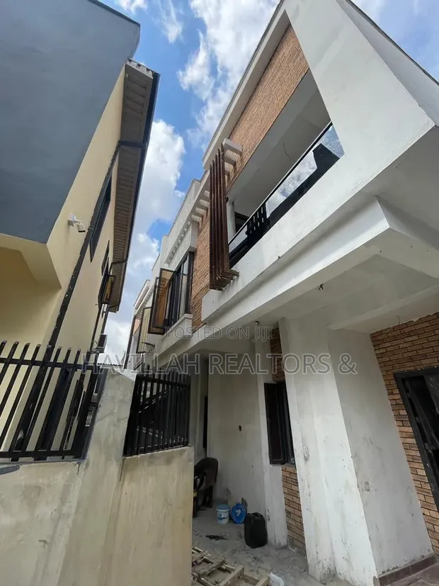 4-Bedroom Duplex da BQ a Ifako-Ogba Don Siyarwa - 1